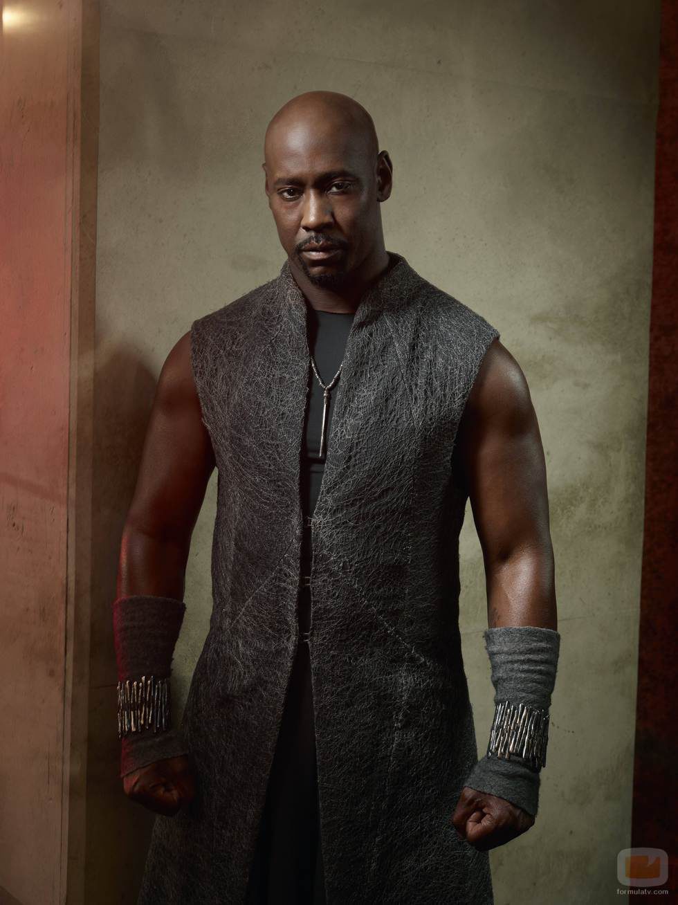 D.B. Woodside es Amenadiel en 'Lucifer'