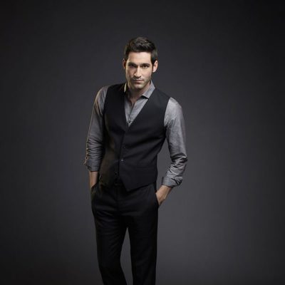 Tom Ellis es Lucifer Morningstar en 'Lucifer'