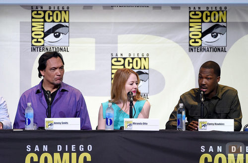 La mesa de '24:legacy' en 'Comic-con'