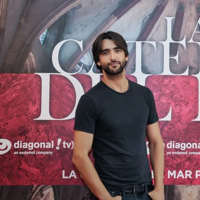 El actor Aitor Luna en la presentación de 'La catedral del mar'
