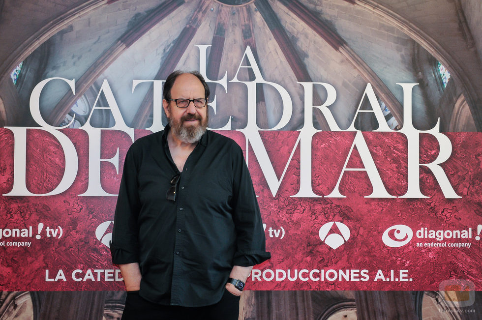 Josep Maria Pou en la presentación oficial de 'La catedral del mar'