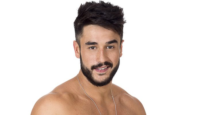 Igor en bañador en la segunda temporada de 'Super Shore'