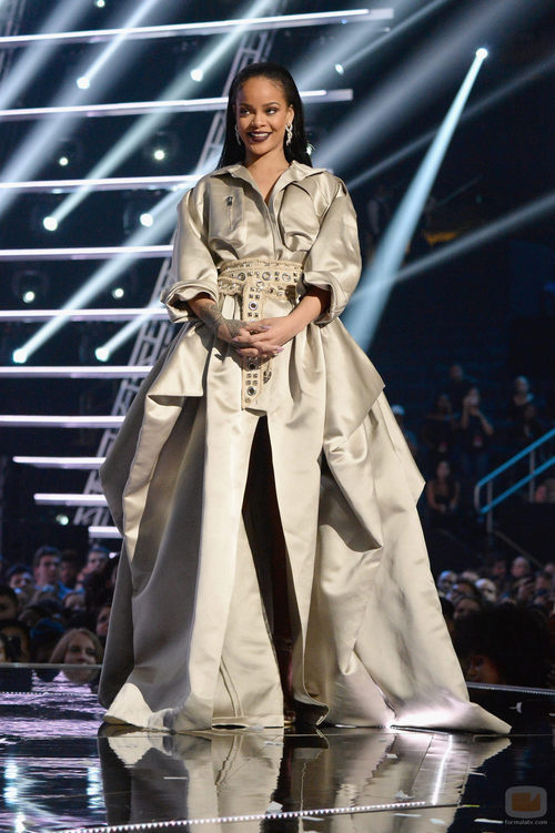 Rihanna en la gala de los VMA 2016 de la MTV