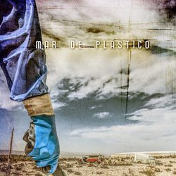 Póster oficial de la segunda temporada de 'Mar de plástico'