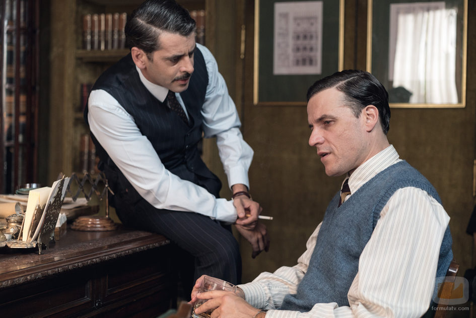 Antonio Montejano y Rafael Figueroa en el primer episodio de 'La sonata del silencio'