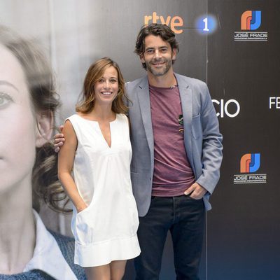 Marta Etura y Eduardo Noriega en la presentación de 'La sonata del silencio' en el FesTVal de Vitoria
