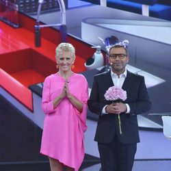 Mercedes Milá y Jorge Javier Vázquez inauguran 'GH17'