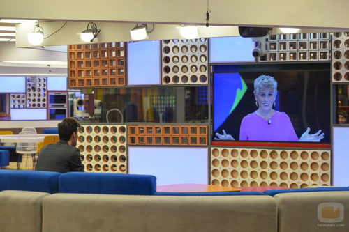 Mercedes Milá da la bienvenida a Miguel