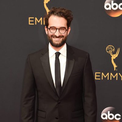 Jay Duplass en la alfombra roja de los Premios Emmy 2016
