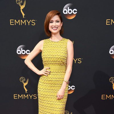 Ellie Kemper en la alfombra roja de los Premios Emmy 2016