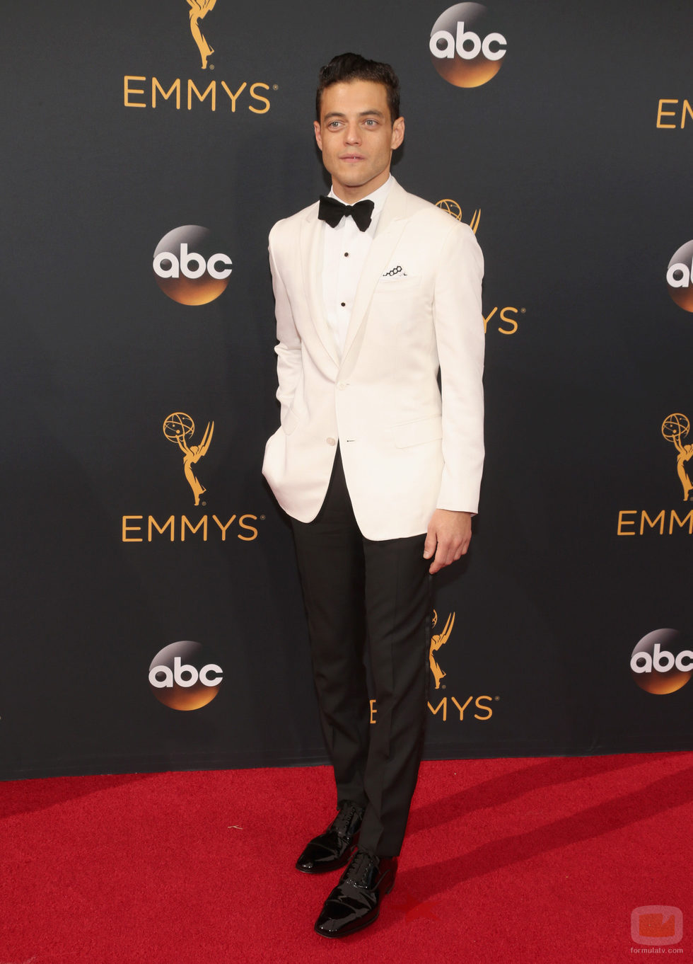 Rami Malek en la alfombra roja de los Premios Emmy 2016