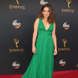 Tina Fey en la alfombra roja de los Premios Emmy 2016