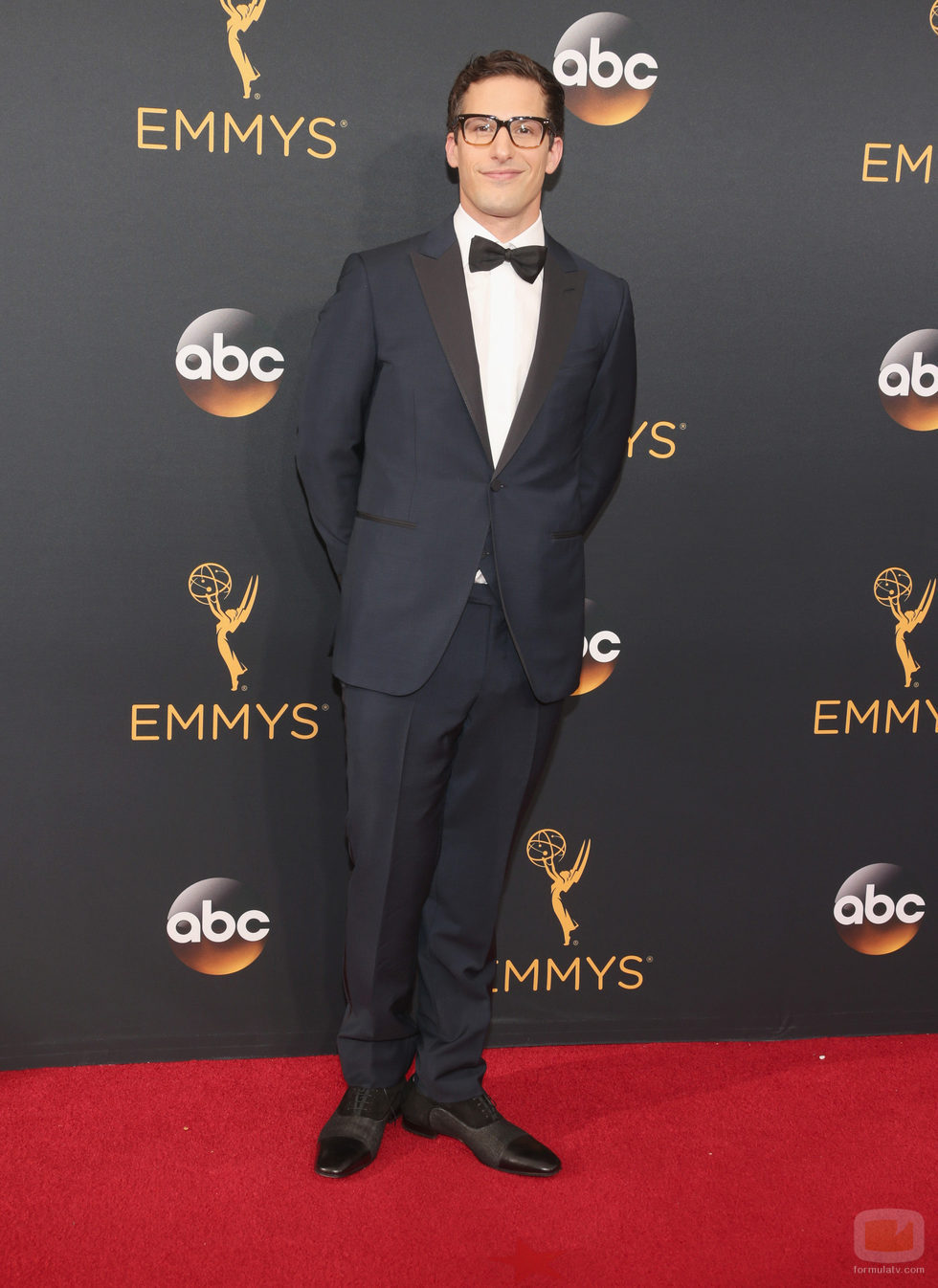 Andy Samberg en la alfombra roja de los Premios Emmy 2016