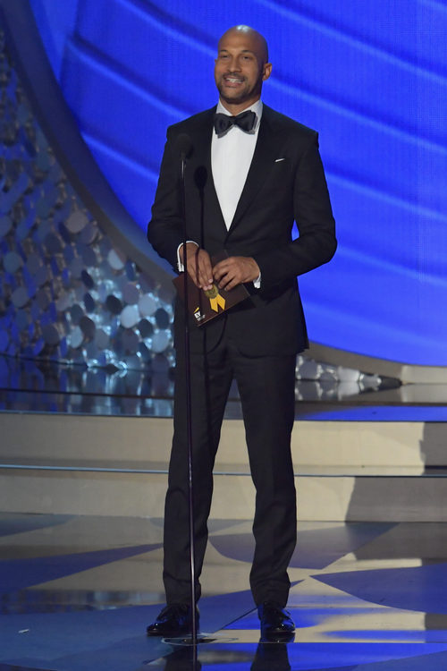Keegan-Michael Key presentando en los Emmy 2016