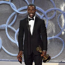 Sterling K. Brown recogiendo su Premio Emmy 2016
