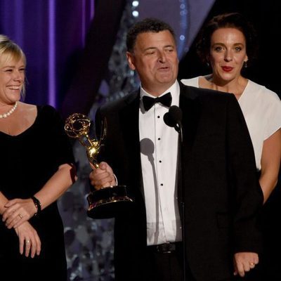 Steven Moffat recogiendo su Premio Emmy 2016