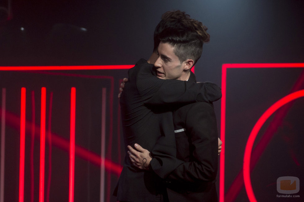 Pablo y Miguel se funden en un abrazo de despedida en 'Gran Hermano 17'