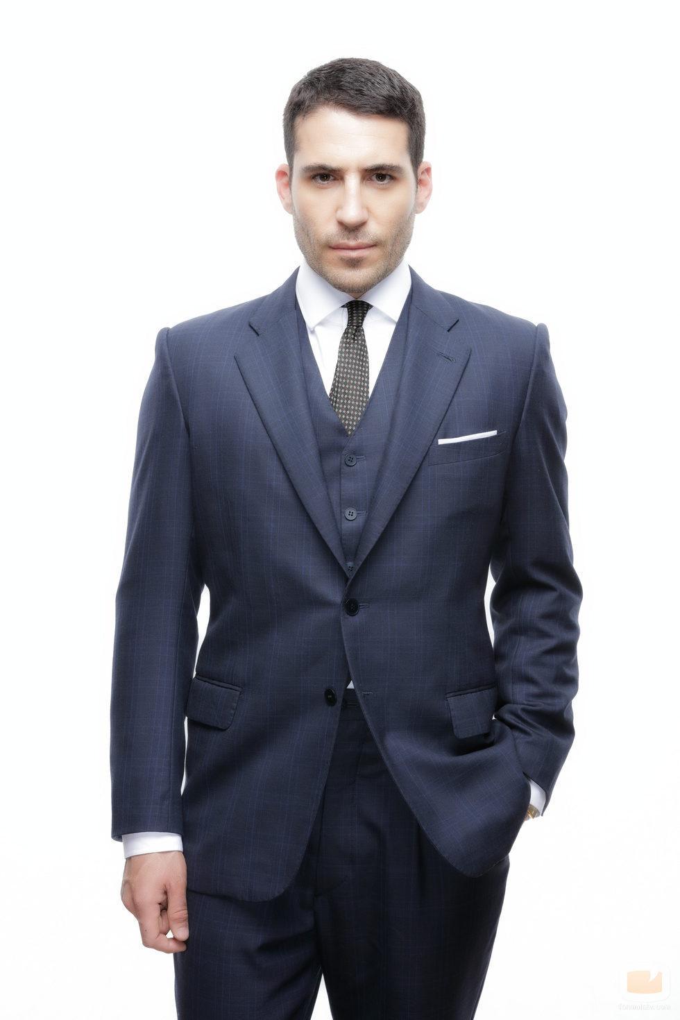 Miguel Ángel Silvestre como Alberto Márquez en 'Velvet'