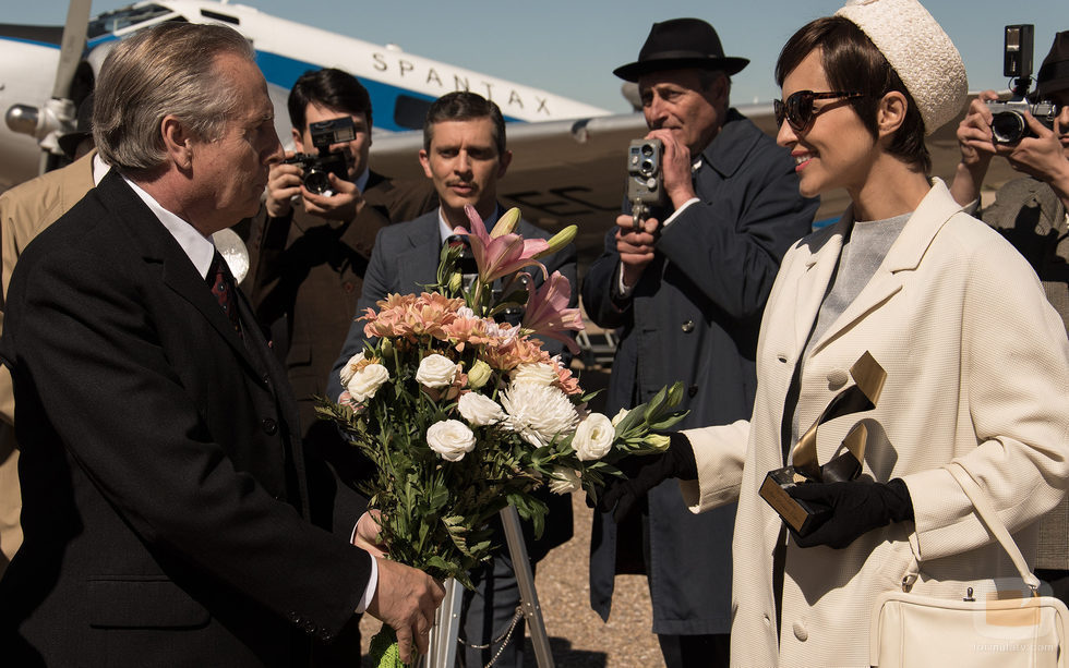 Ana Ribera recibe reconocimiento en 'Velvet'