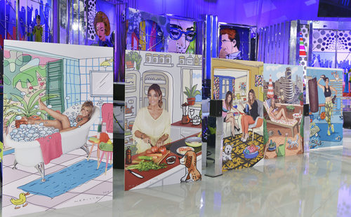 Javier Mariscal expone sus retratos en el plató de 'Sálvame'