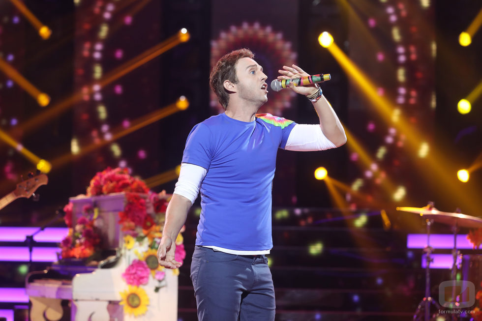 David Guapo interpreta 'Hymn of the weekend'