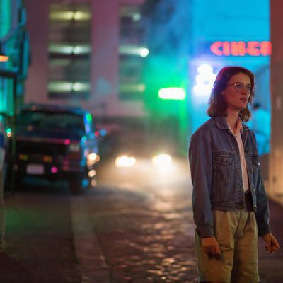 Mackenzie Davis como Yorkie en 'Black Mirror'