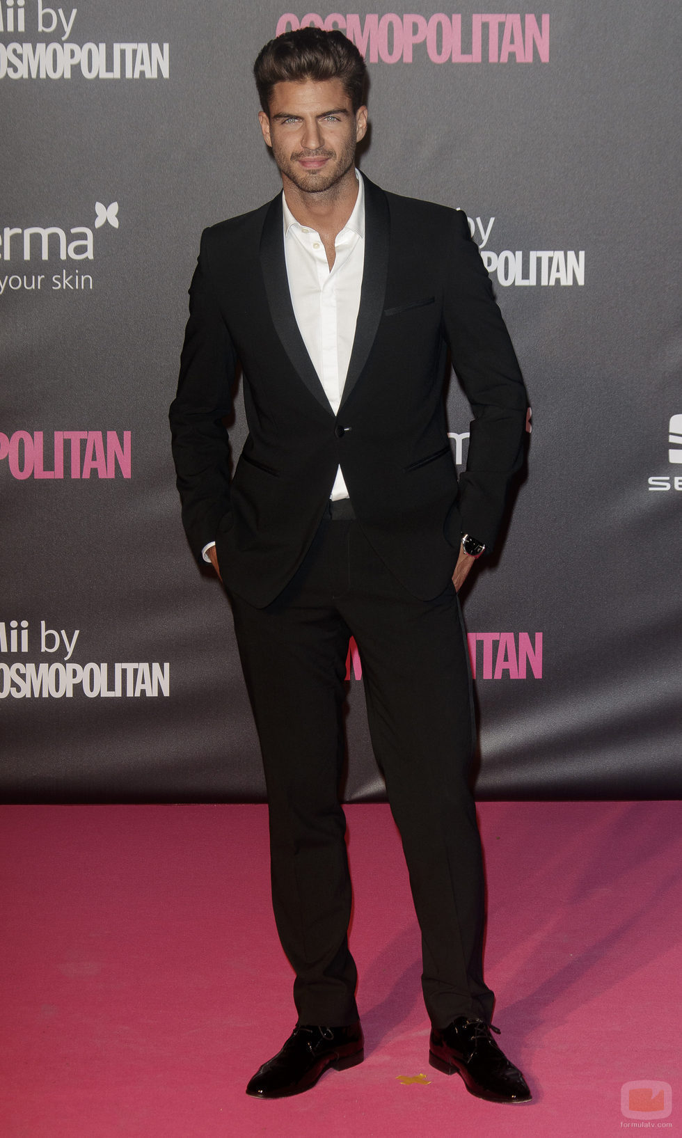 Maxi Iglesias en los Premios Cosmopolitan 2016
