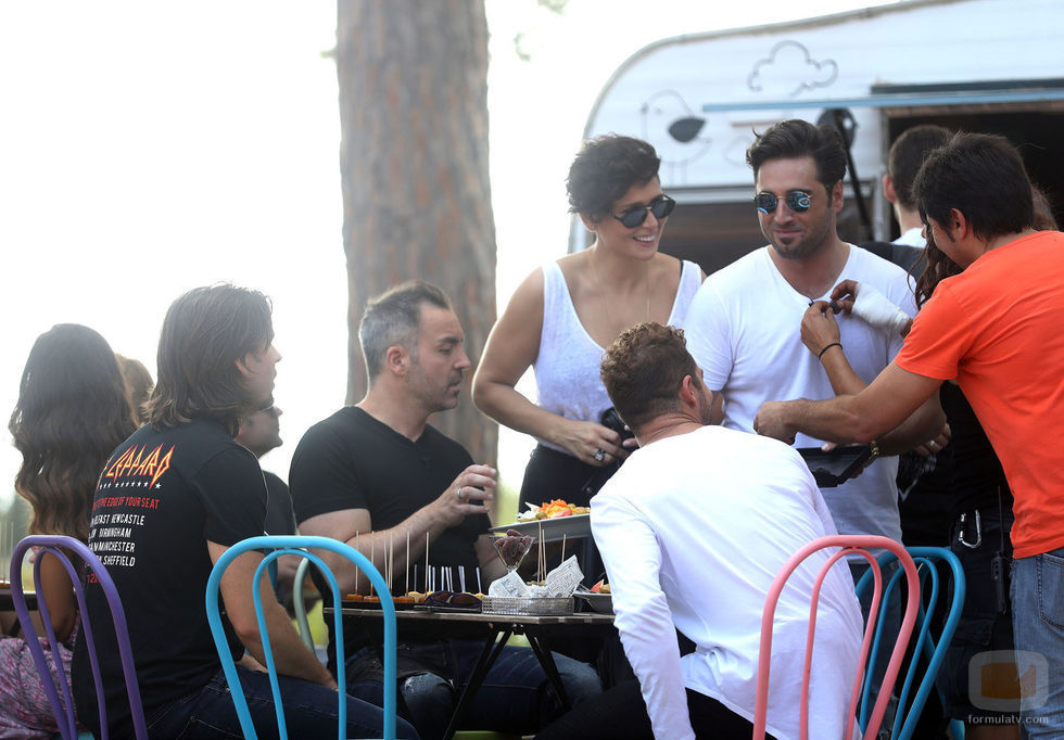 Algunos triunfitos comiendo en la segunda entrega de 'OT. El reencuentro'