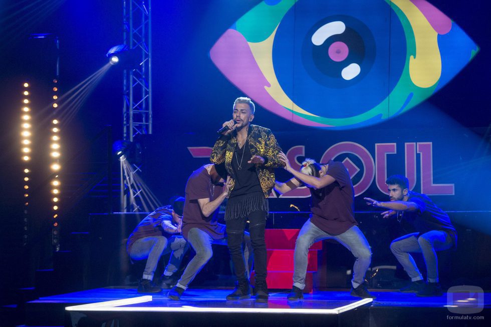 Dasoul canta "Todas las promesas" en 'Gran Hermano'
