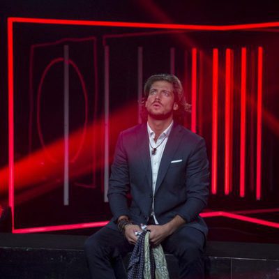 Fernando observa la reacción de sus compañeros tras su expulsión de 'GH 17'