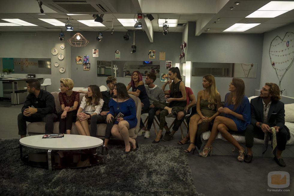 Los concursantes en el nuevo apartamento de 'Gran Hermano 17'