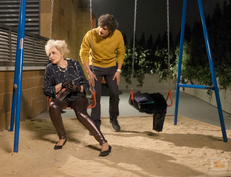 Javi ayuda a una visita especial de 'La que se avecina'