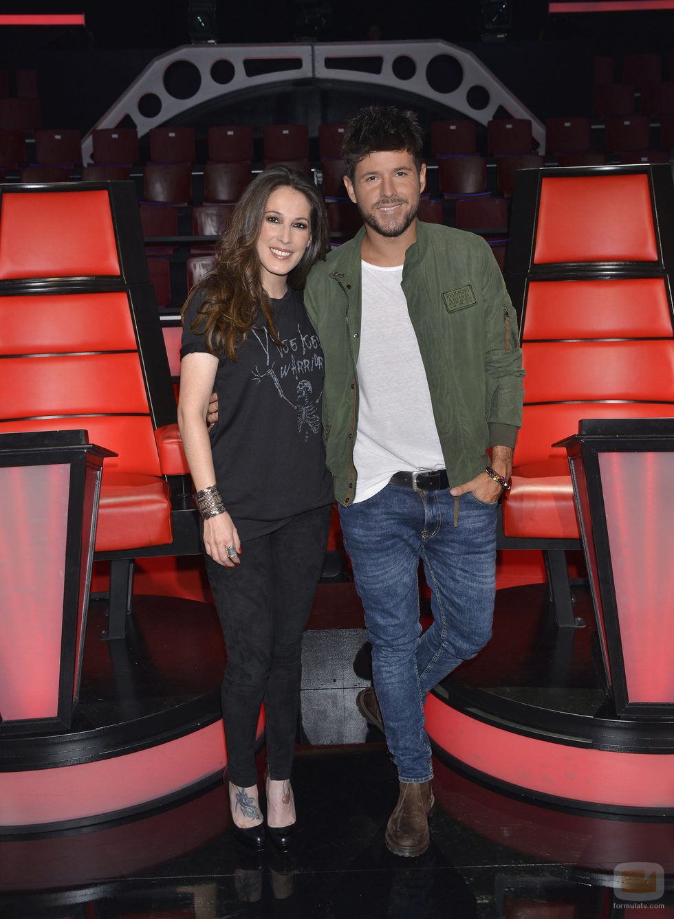 Malú con su asesor, Pablo López en 'La Voz'