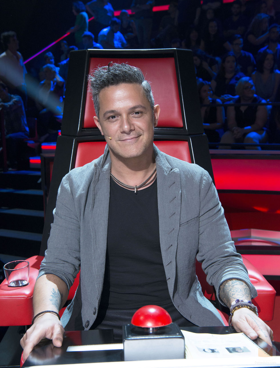 Alejandro Sanz en las primeras batallas de la cuarta temporada de 'La Voz' en Telecinco