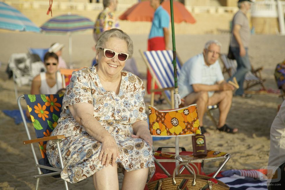María Galiana sonríe durante el rodaje de 'Cuéntame cómo pasó' en Benidorm
