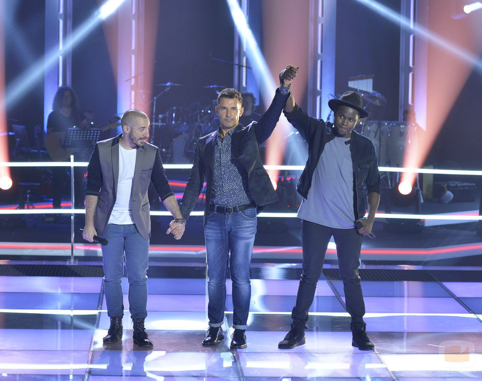 Bandile gana frente a David Peris en las primeras batallas de la cuarta temporada de 'La voz'
