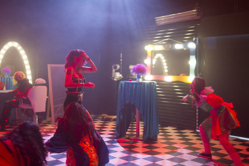 Bea llega a la sala de los payasos en la 8ª gala de 'Gran Hermano 17'