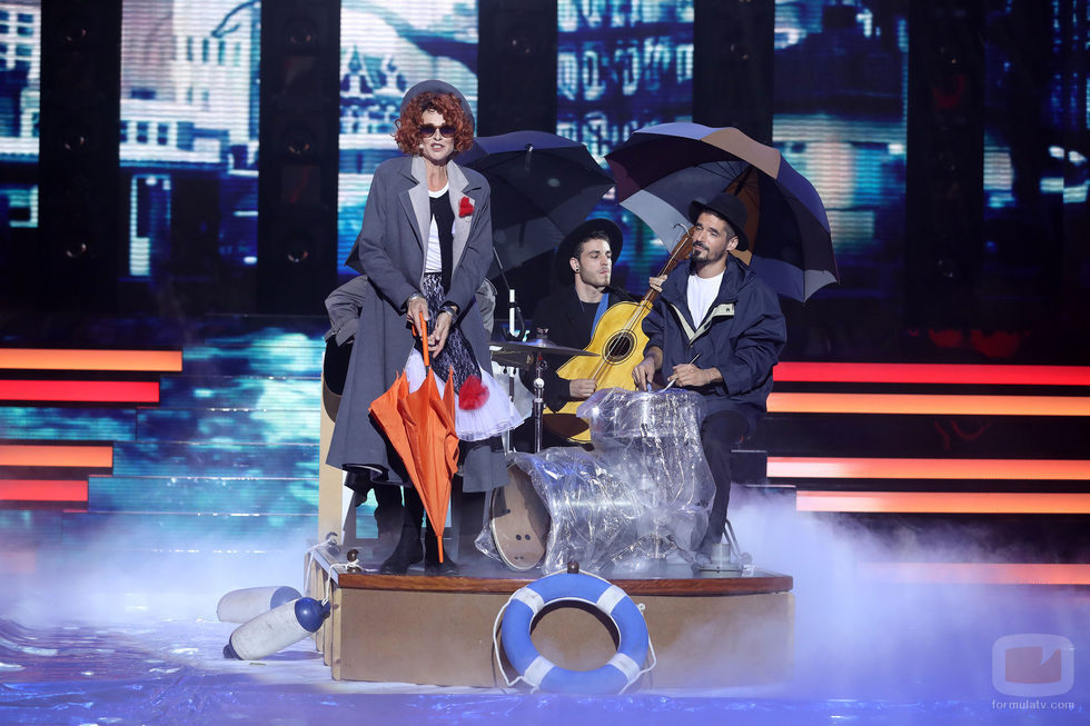 Esther Arroyo interpreta a Fairground Atraction en la cuarta gala de 'Tu cara me suena'