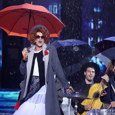 Esther Arroyo se viste de Fairground Atraction en la cuarta gala de 'Tu cara me suena'