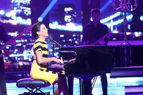 Beatriz Luengo da vida a Alicia Keys en la cuarta gala de 'Tu cara me suena'
