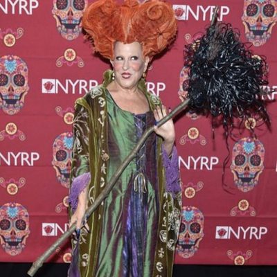Bette Midler se disfraza de bruja por Halloween 2016