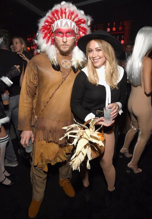 Hilary Duff y Jason Walsh disfrazados por Halloween 2016