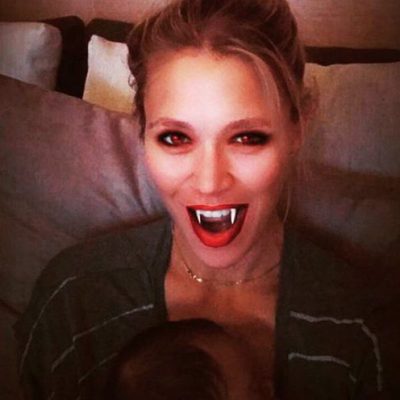 Carla Pereyra celebra Halloween 2016