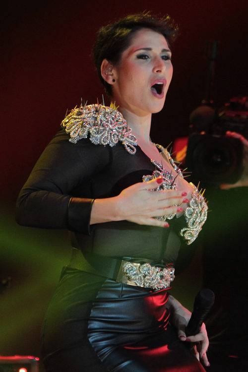 Una imperial Rosa López interpreta "Sueña" en dúo con Chenoa en el concierto de 'OT. El reencuentro'