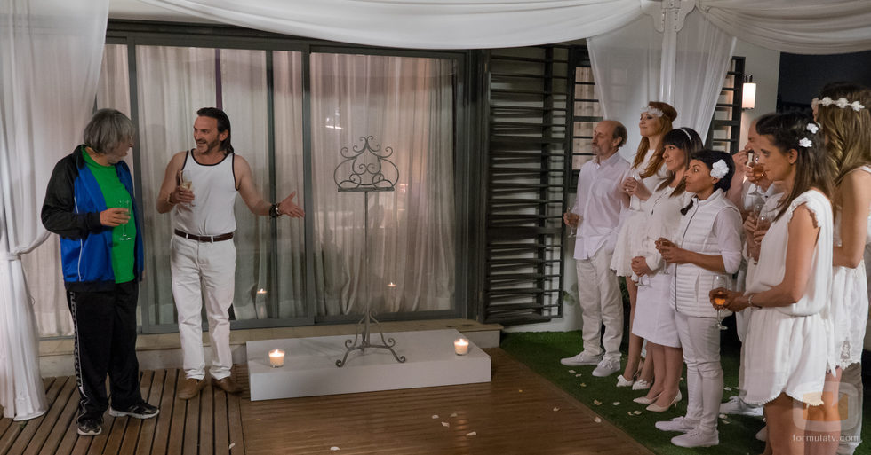 Ceremonia en el jardín de Enrique en 'La que se avecina'