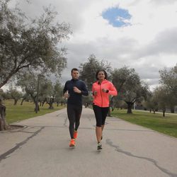 Fonsi Nieto y Desirée Ndjambo en 'Nacidos para correr'