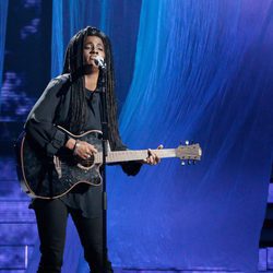 Alyson Eckmann se transforma en Tracy Chapman en 'Tu cara me suena'