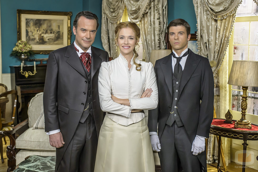 Simón Gayarre, Elvira Valverde y Arturo Valverde darán un giro a las tramas en 'Acacias 38'