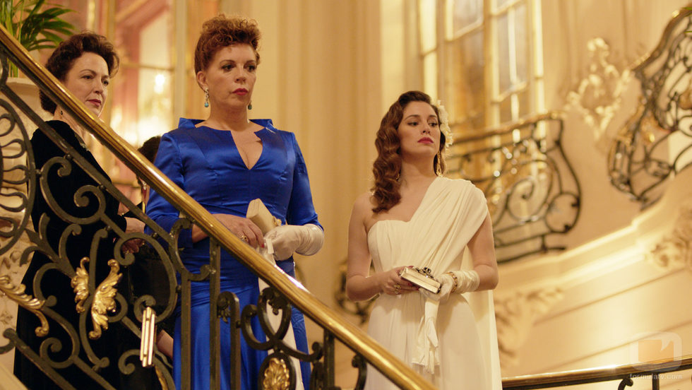 Cristina de Inza, Belinda Washington y Blanca Suárez actuando juntas en 'Lo que escondían sus ojos'