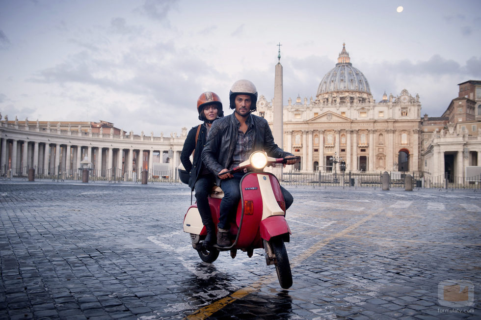 Hooten y Alex viajan en moto por Italia